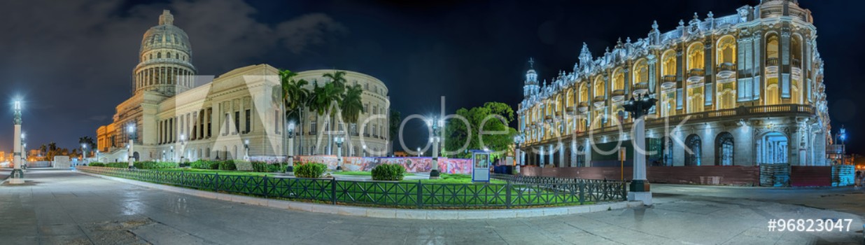 Picture of Cuba grand Teatro Capitol Havanna Nacht